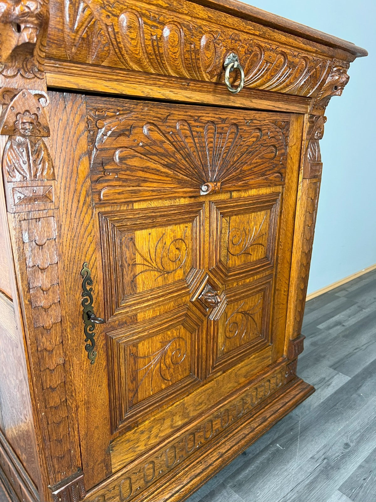 Cabinet Antique French Oak Carved Lion Mask Detail Cupboard with Key LOT 4053