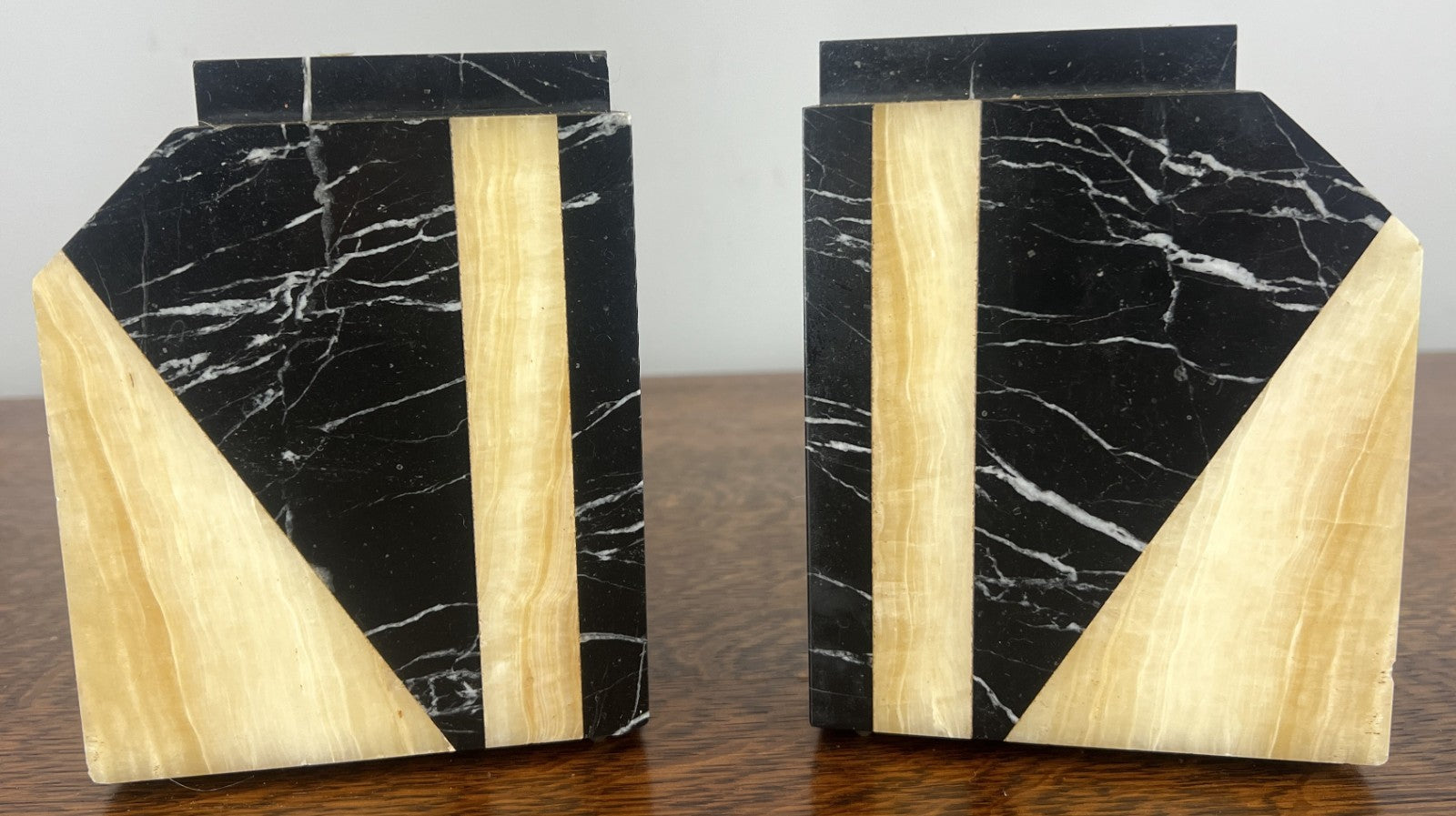 Clock Vintage French Style Art Deco Marble Mantel Clock Set LOT 47651