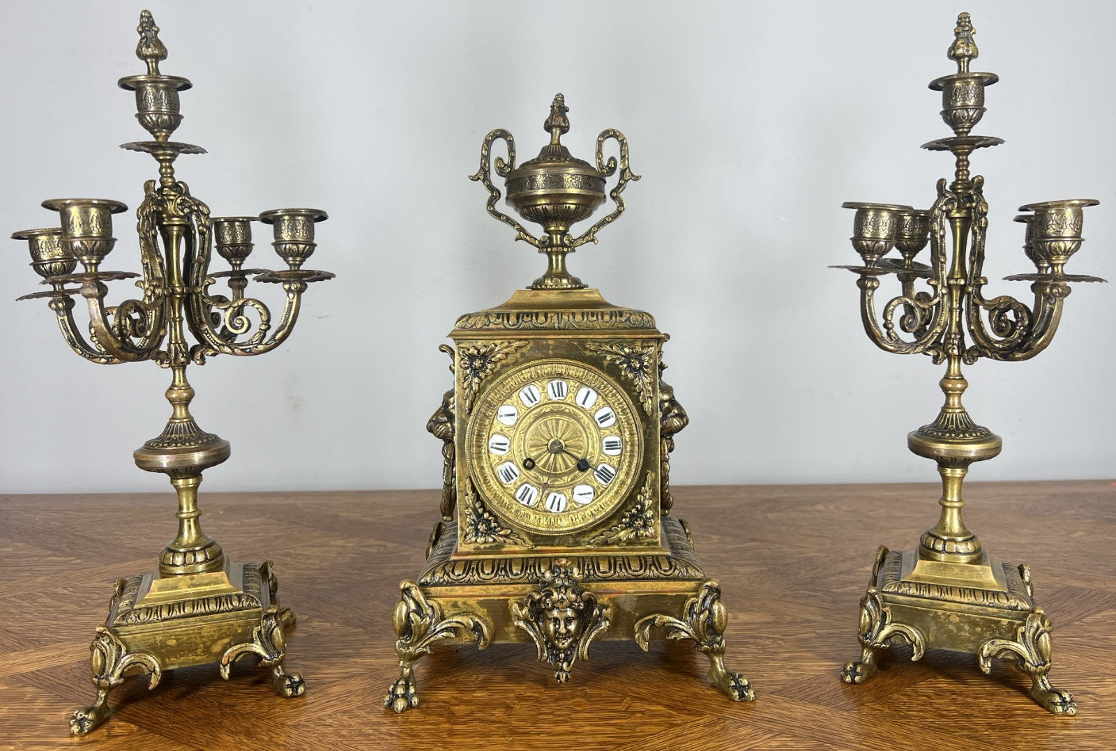 Clock Vintage French Style Clock Garniture with Candelabras LOT 46610