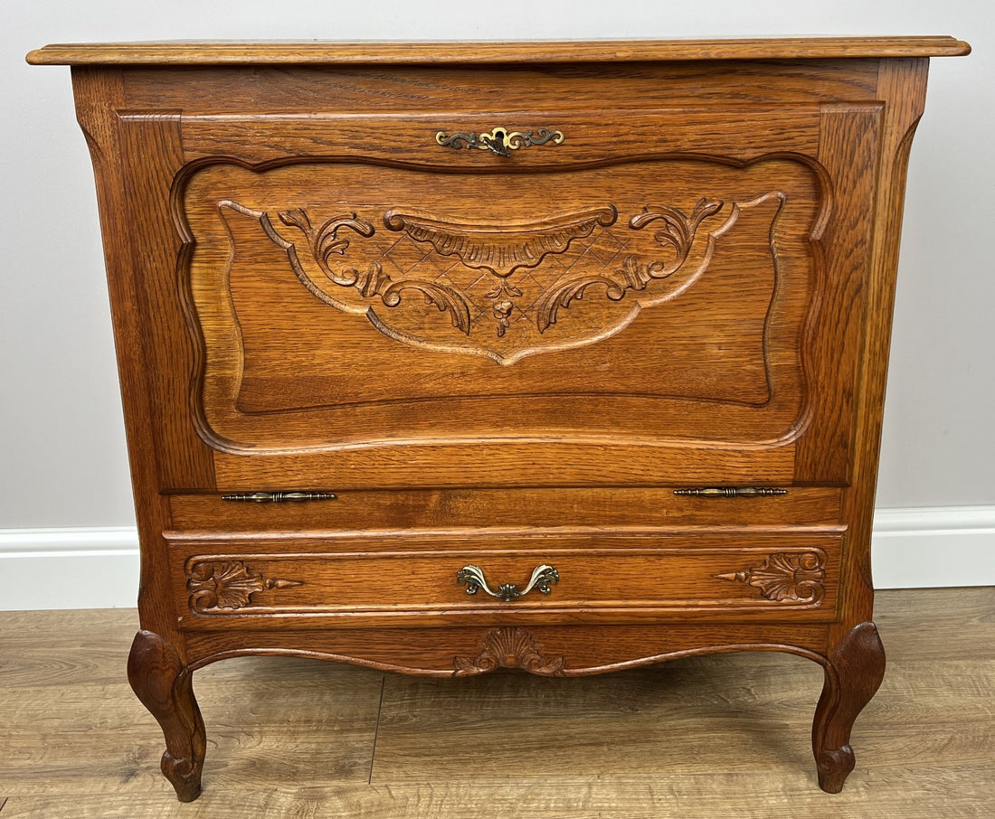 Cabinet Vintage French Louis XVI Style Oak Carved Storage Cupboard LOT 49680