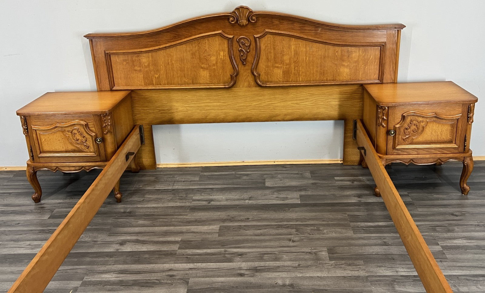 Bed Vintage French Louis XVI Double Bed Frame with Bedside Tables LOT 46286