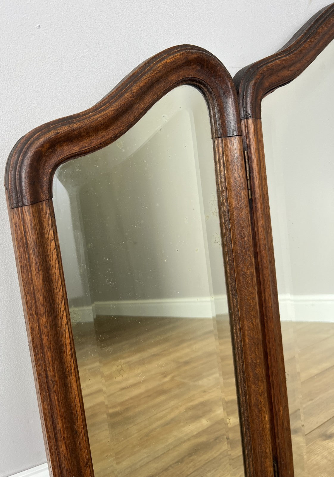 Mirror Antique French Oak Triple Folding Carved Dressing Table Mirror LOT 61373