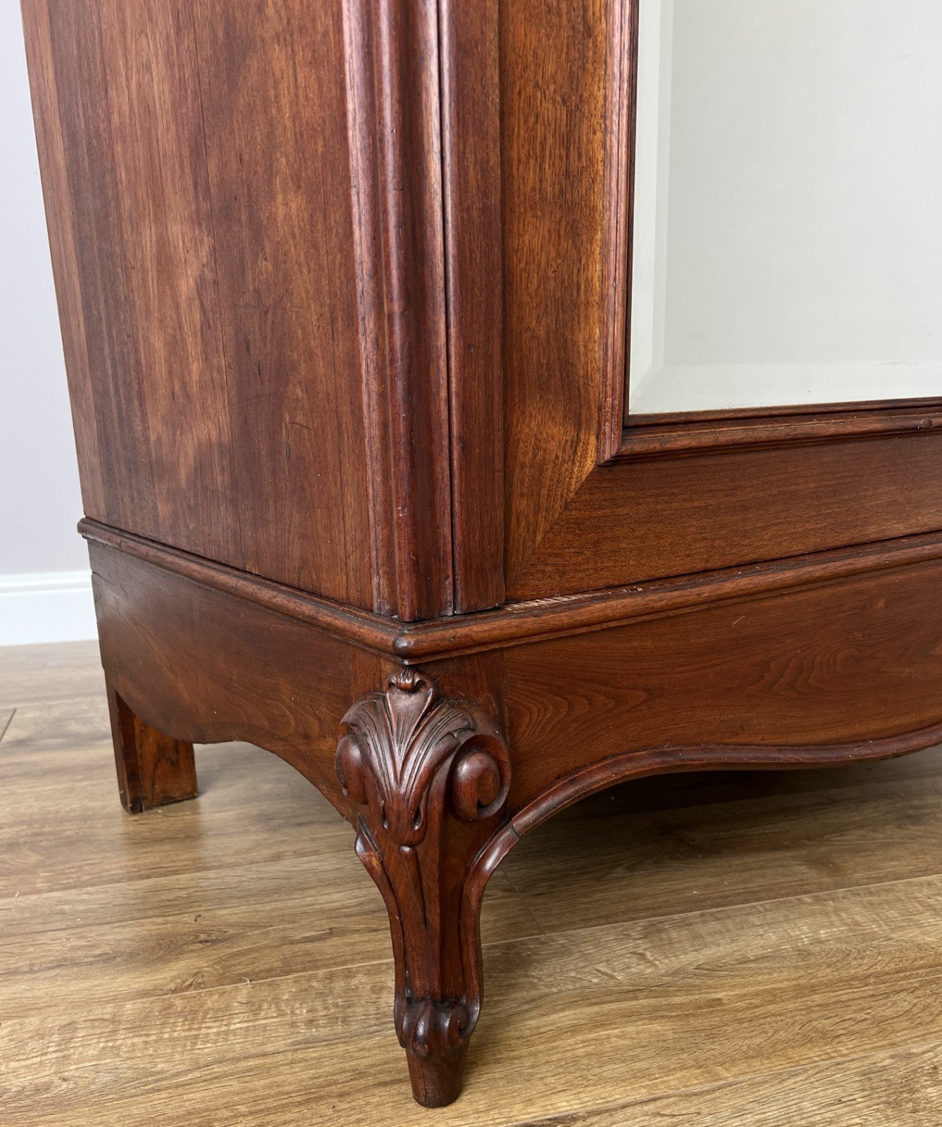 Wardrobe Antique French Style Walnut Mirrored Carved Armoire Cabinet LOT 61599