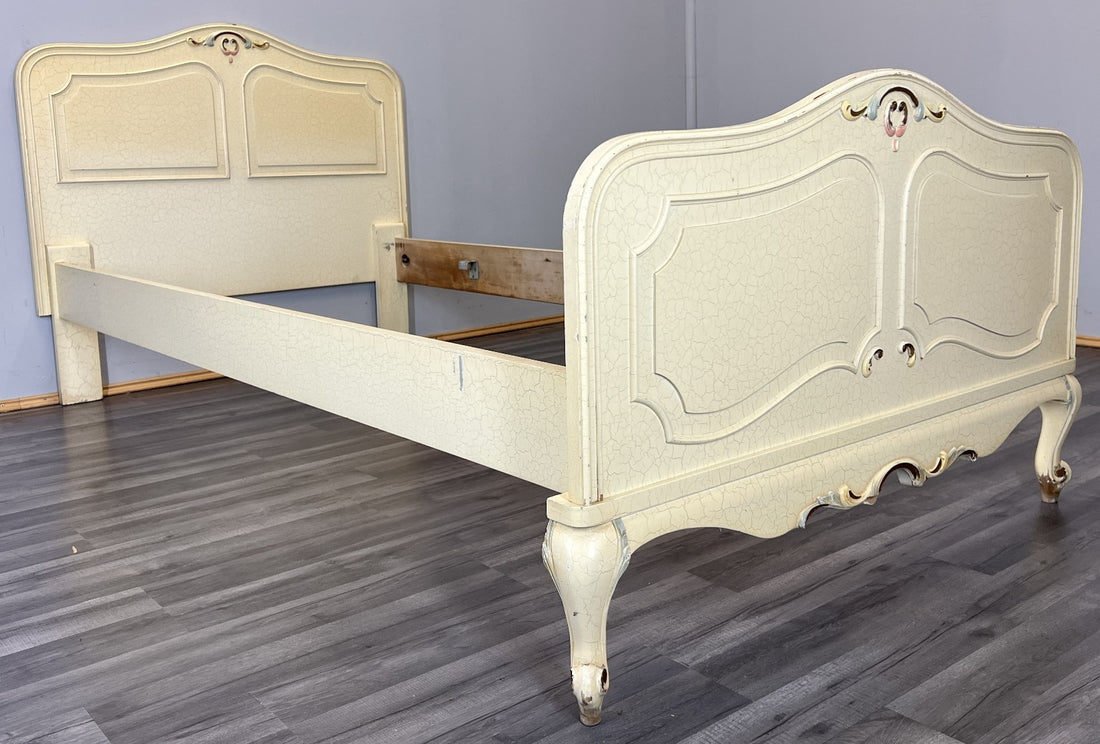 Bed Vintage French Shabby Chic Single Bed Frame Carved Headboard LOT 45960
