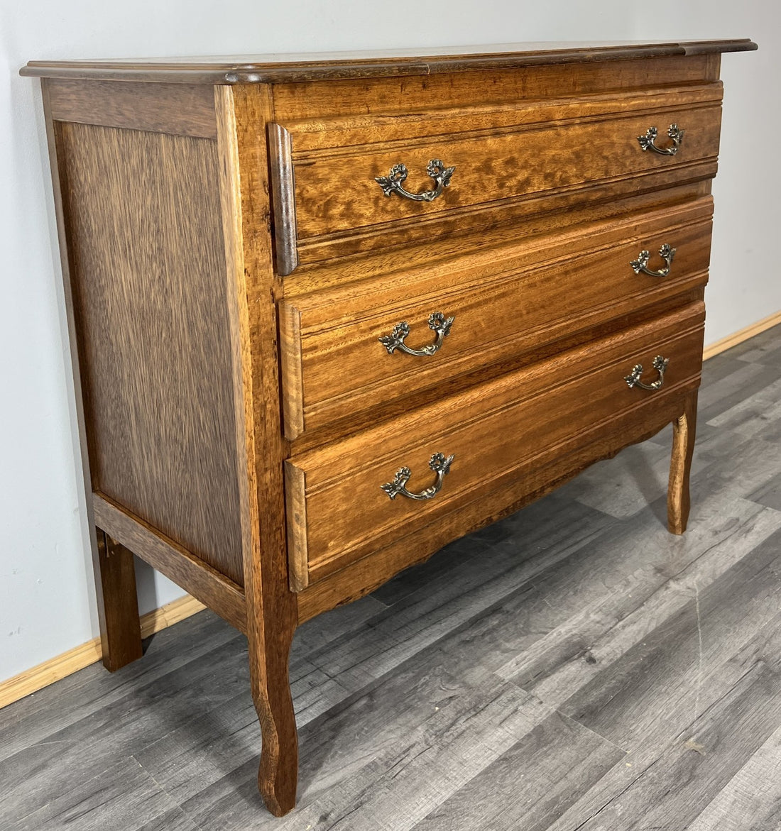 Chest of Drawers Vintage French Louis XV Style Carved Cabinet LOT 4009