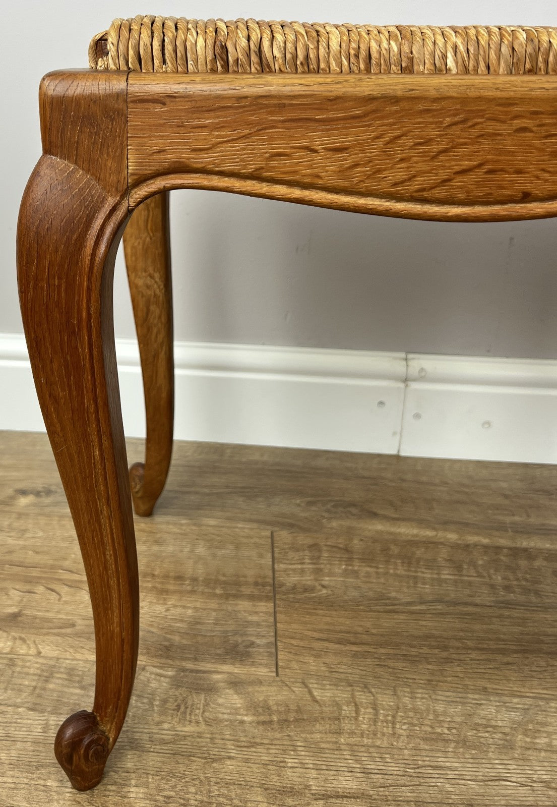 Footstool Vintage French Louis Style Oak Table Rush Seat Carved Stool LOT 62133