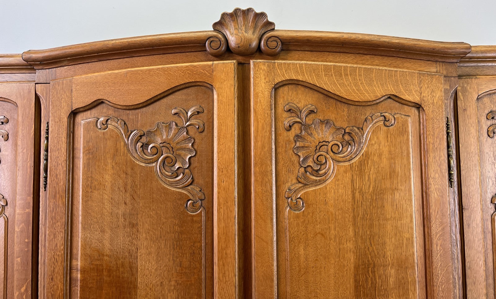Wardrobe Vintage French Louis XVI Style Oak Four Door Carved Armoire LOT 48315