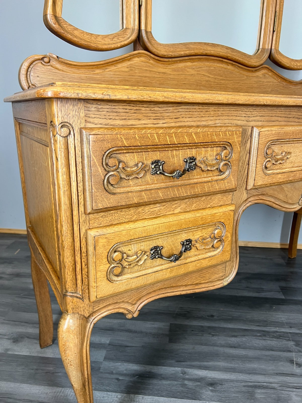 Vintage Dressing Table with Mirror French Oak Louis Vanity Table Makeup LOT 455410