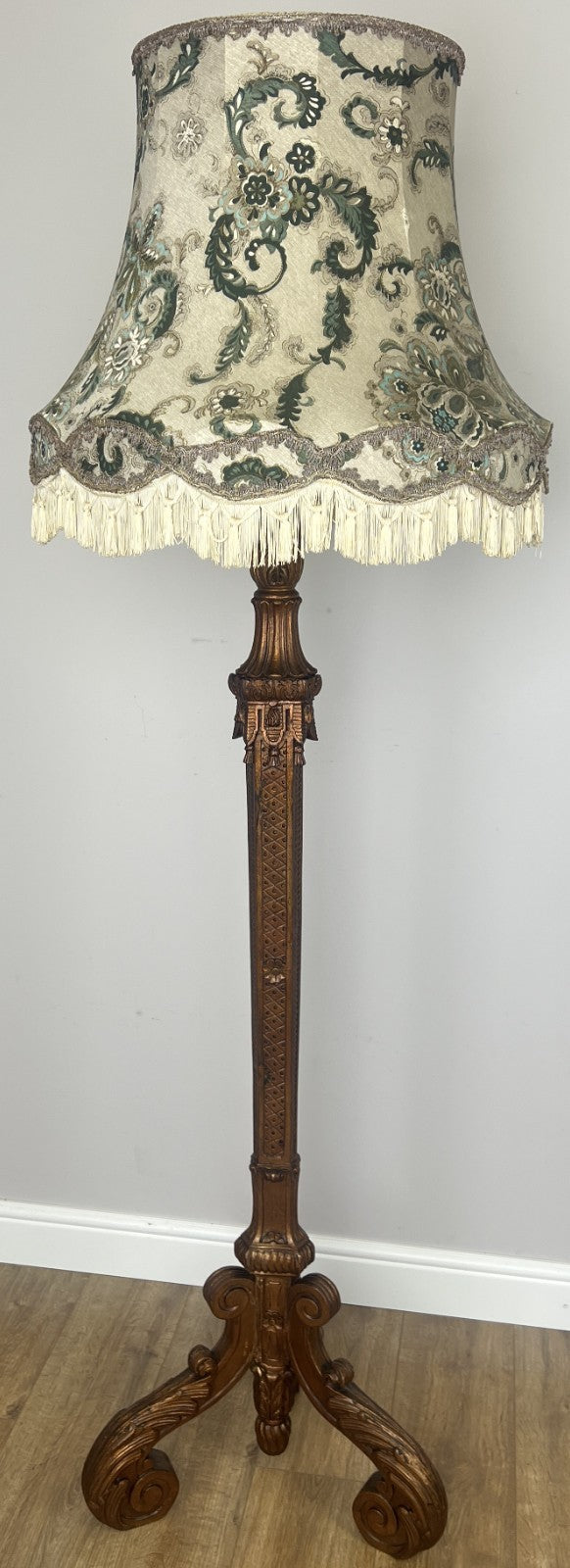 Floor Lamp Vintage French Style Ornate Standing Lamp with Fringe Shade LOT 60730
