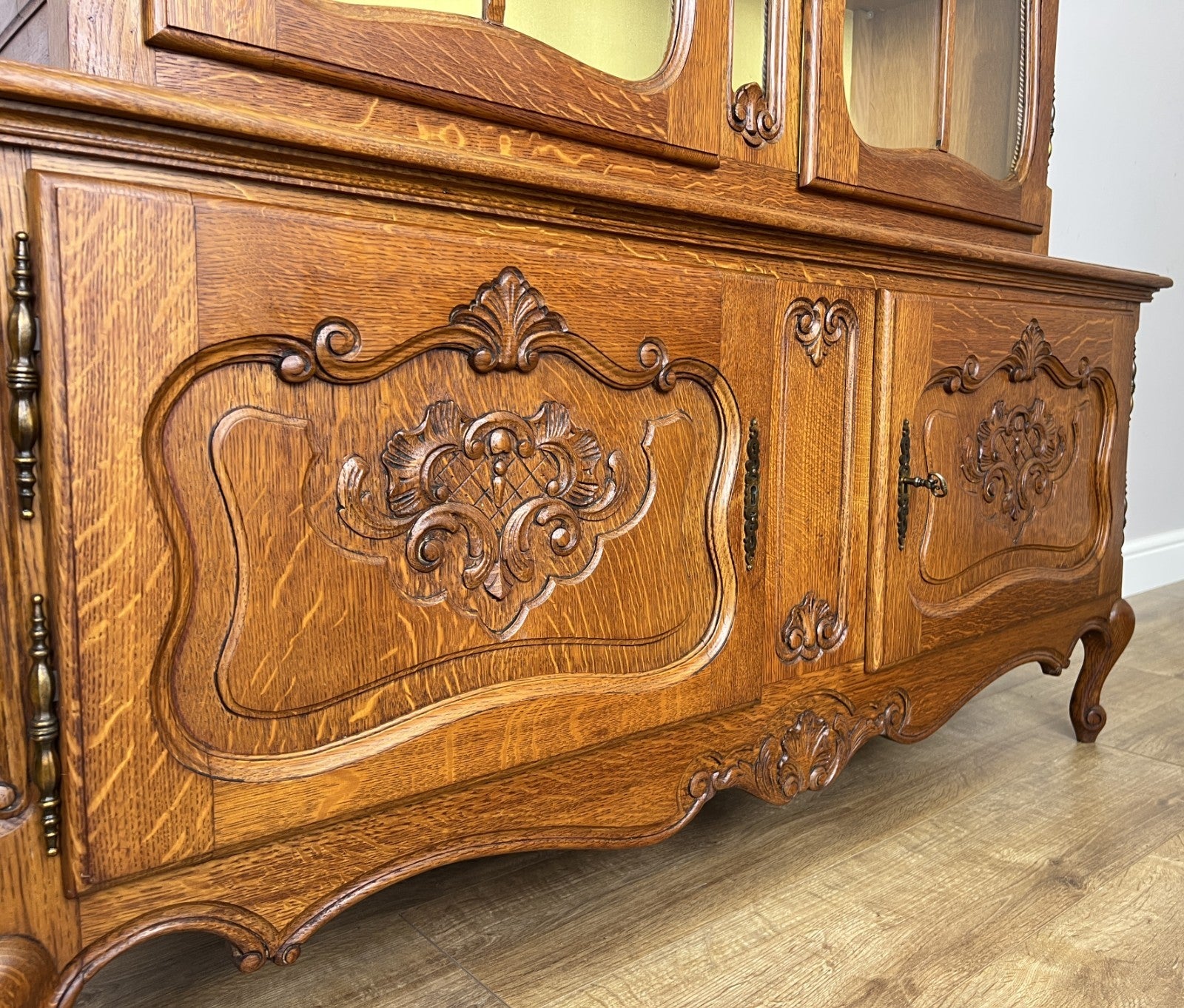 Bookcase Vintage French Louis XVI Oak Display Cabinet Carved Sideboard LOT 62828