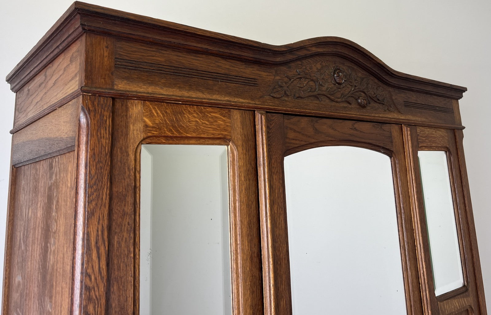 Wardrobe Antique French Oak Two Door Mirrored Carved Armoire Cabinet LOT 61443