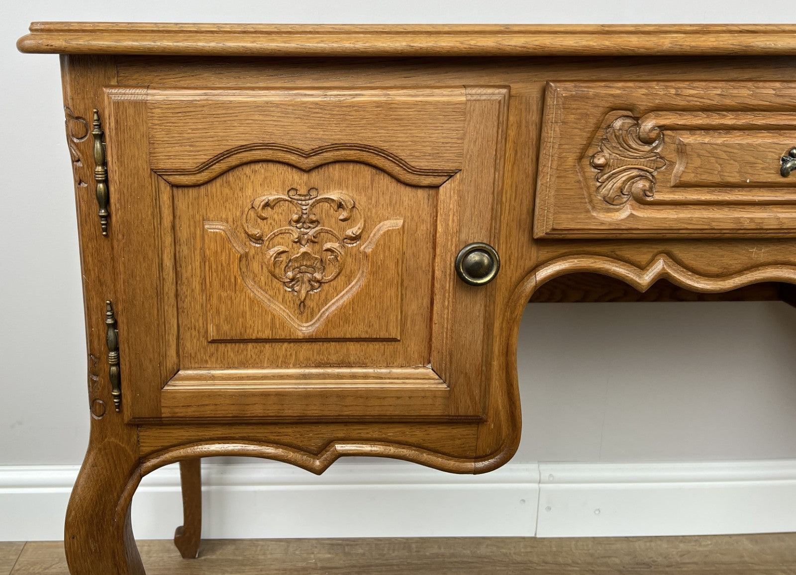 Cabinet Vintage French Louis XVI Style Carved Desk Oak Sideboard LOT 49252