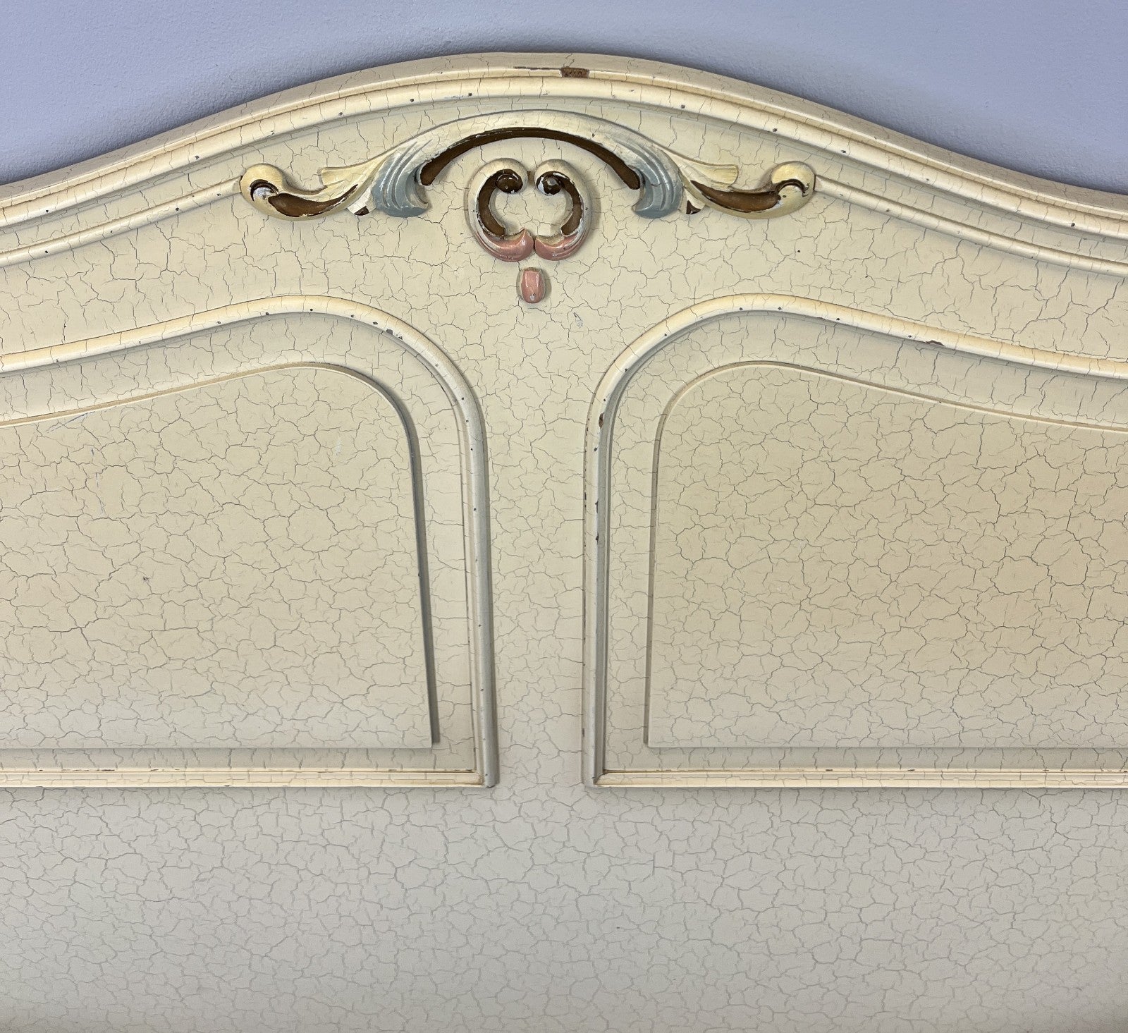 Bed Vintage French Shabby Chic Single Bed Frame Carved Headboard LOT 459610