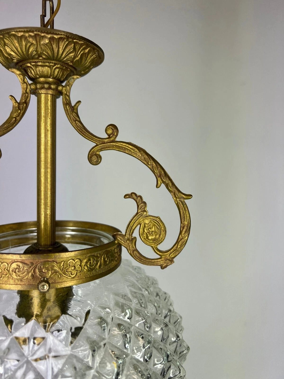 Ceiling Lamp Vintage Style Brass and Pressed Crystal Pendant Chandelier LOT 52537