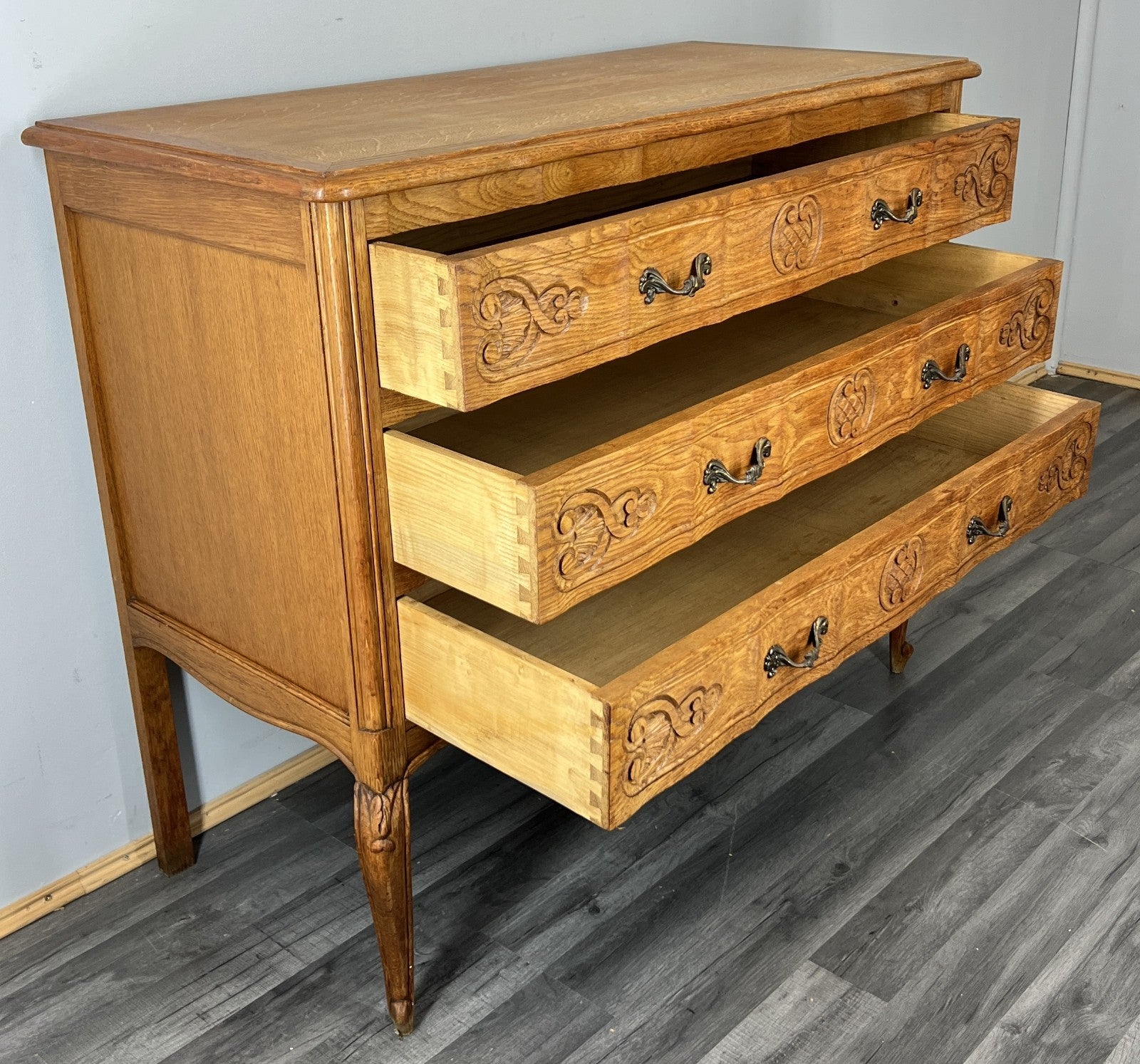 Chest of Drawers Vintage French Oak Louis XVI Style Carved Cabinet LOT 44532