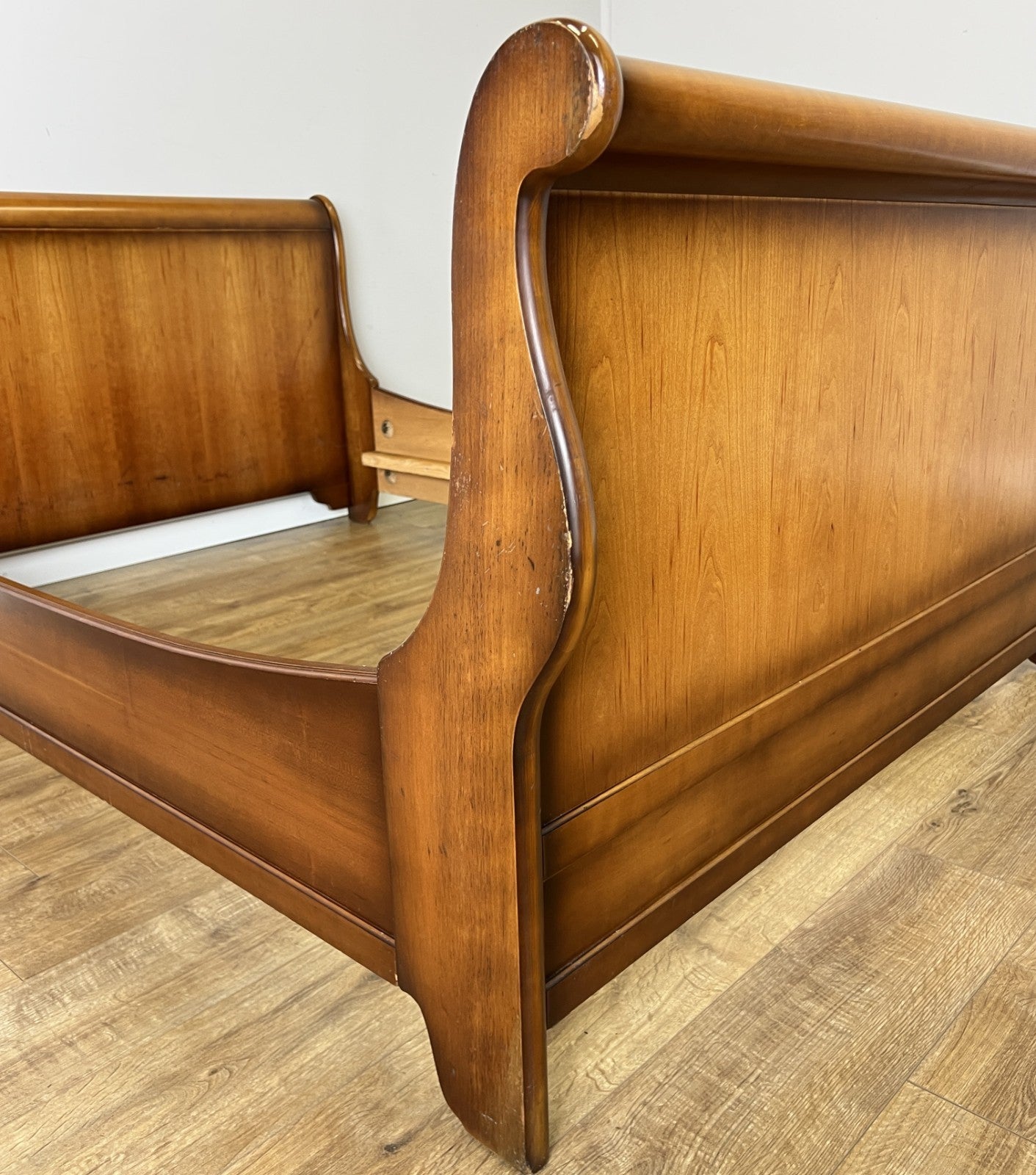 Bed Vintage French Style Sleigh Double Bed Frame Carved Headboard LOT 64117