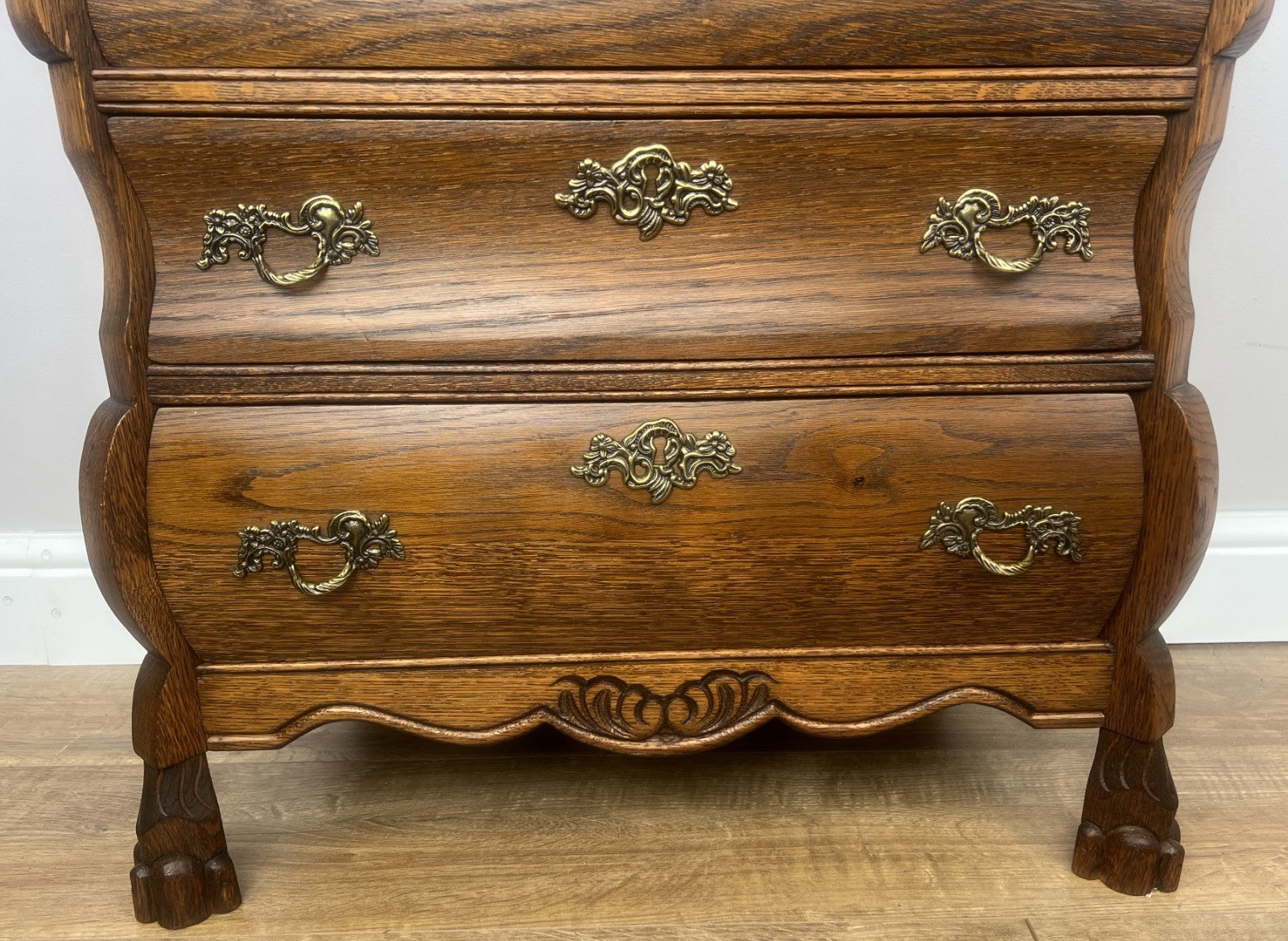 Chest of Drawers Vintage French Style Oak Carved 3 Drawer Cabinet LOT 49053