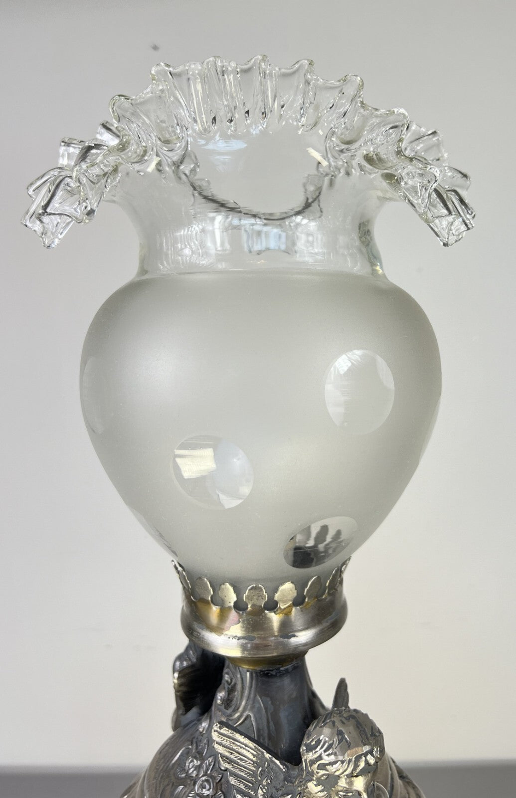 Lamp Antique Style Pewter Angel Table Lamp Pleated Glass Shade LOT 516914