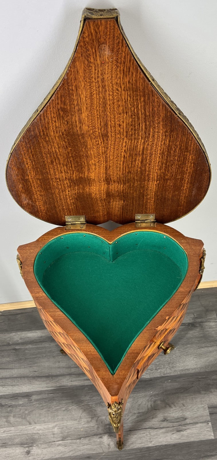 Cabinet Antique French Inlay Brass Trim Jewellery Table Sideboard LOT 425713