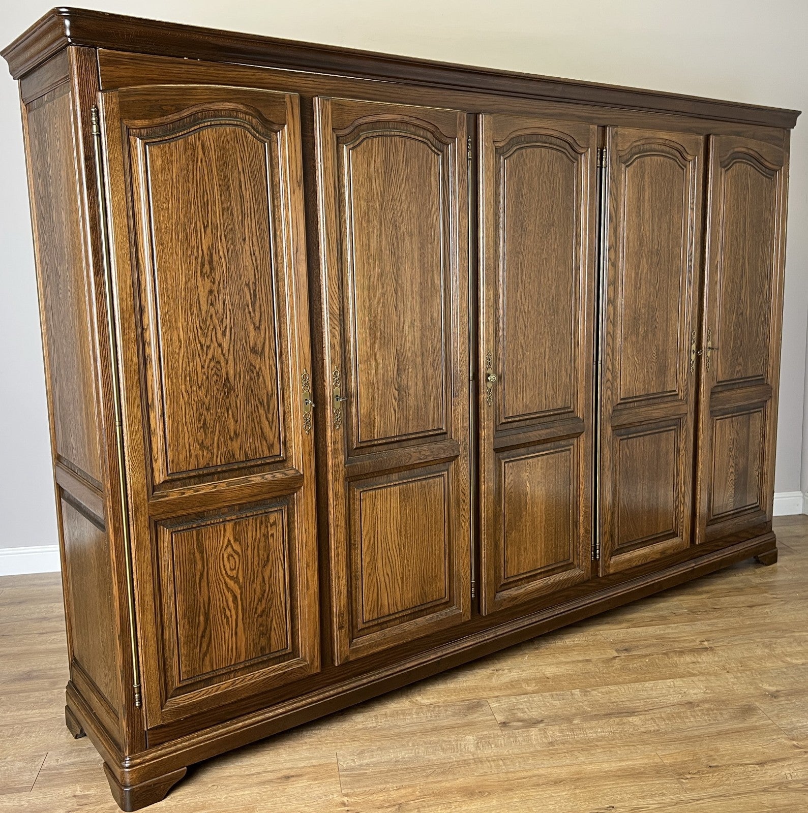 Wardrobe Vintage French Style Five Door Carved Armoire Cabinet LOT 61300