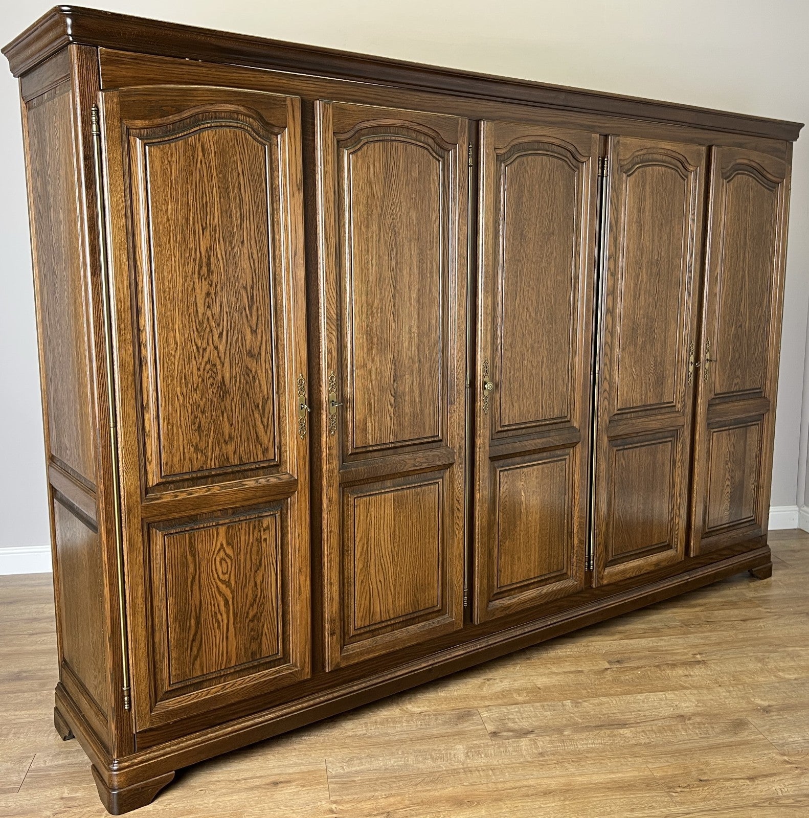 Wardrobe Vintage French Style Five Door Carved Armoire Cabinet LOT 61302