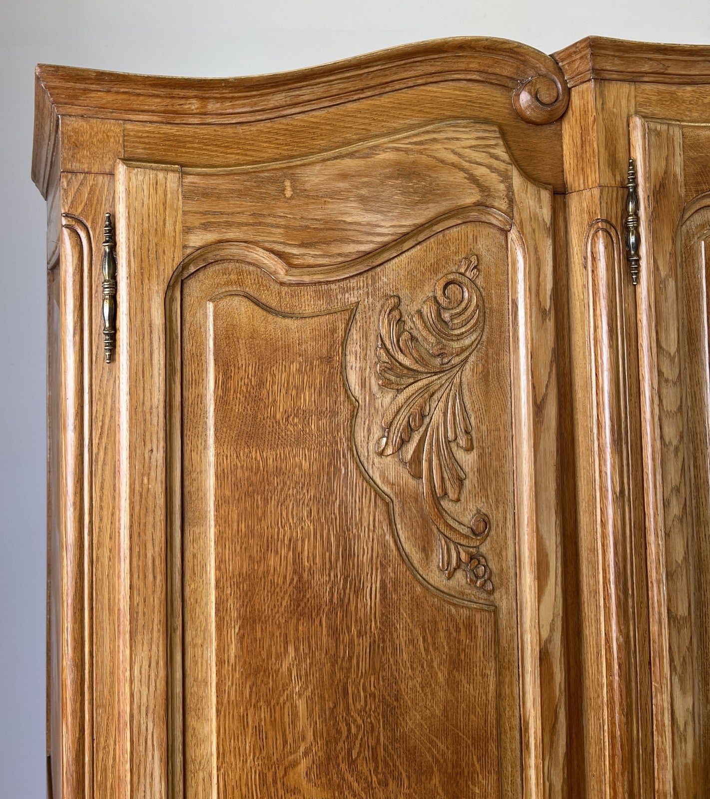 Wardrobe Vintage French Louis XVI Style Oak Four Door Carved Armoire LOT 63844
