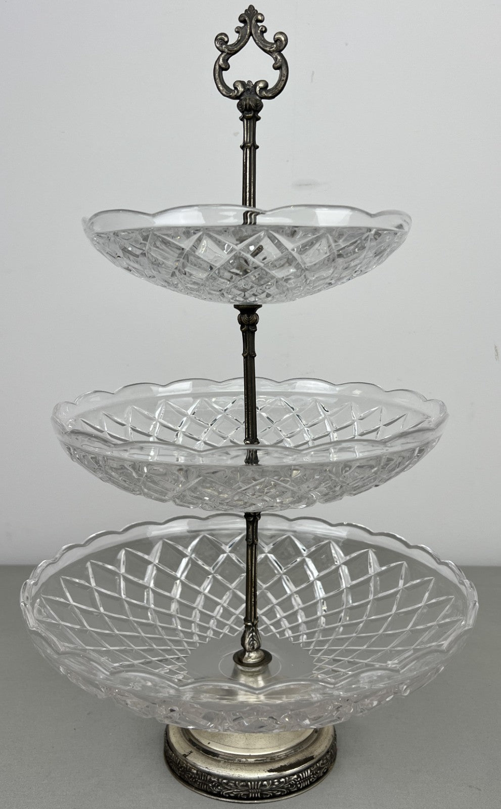 Bomboniere Vintage French Crystal Cut Three Tier Serving Cake Stand LOT 6439