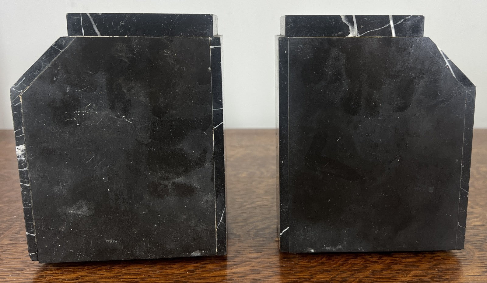 Clock Vintage French Style Art Deco Marble Mantel Clock Set LOT 47658