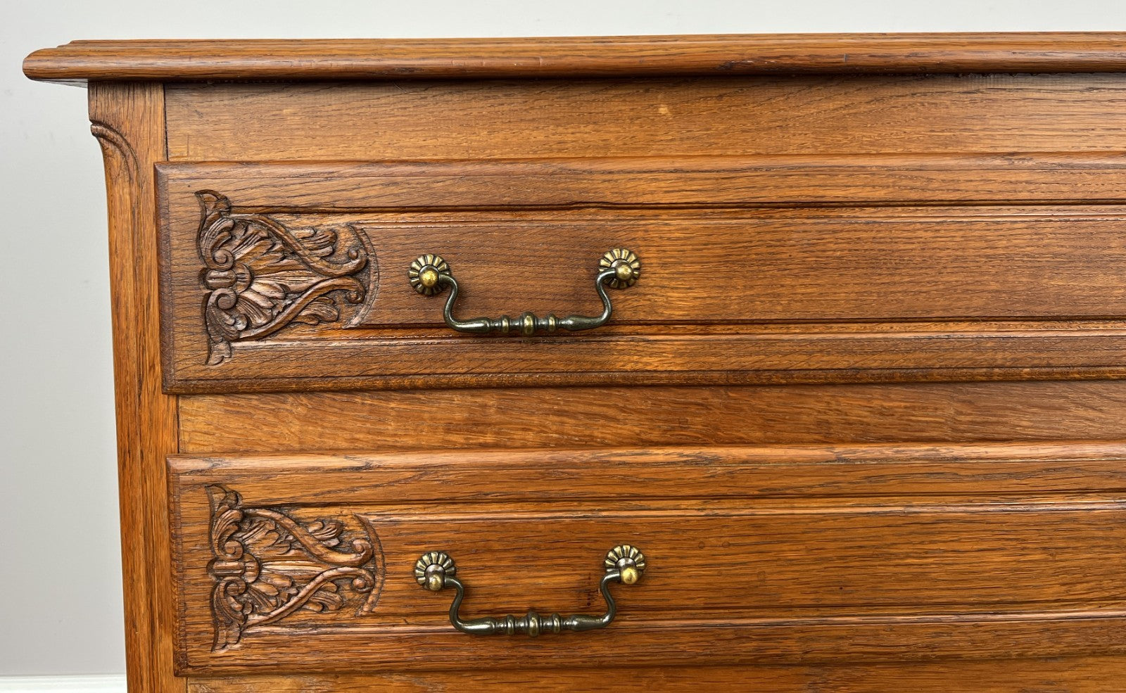 Chest of Drawers Vintage French Louis Oak 3 Drawers Carved Cabinet LOT 62535