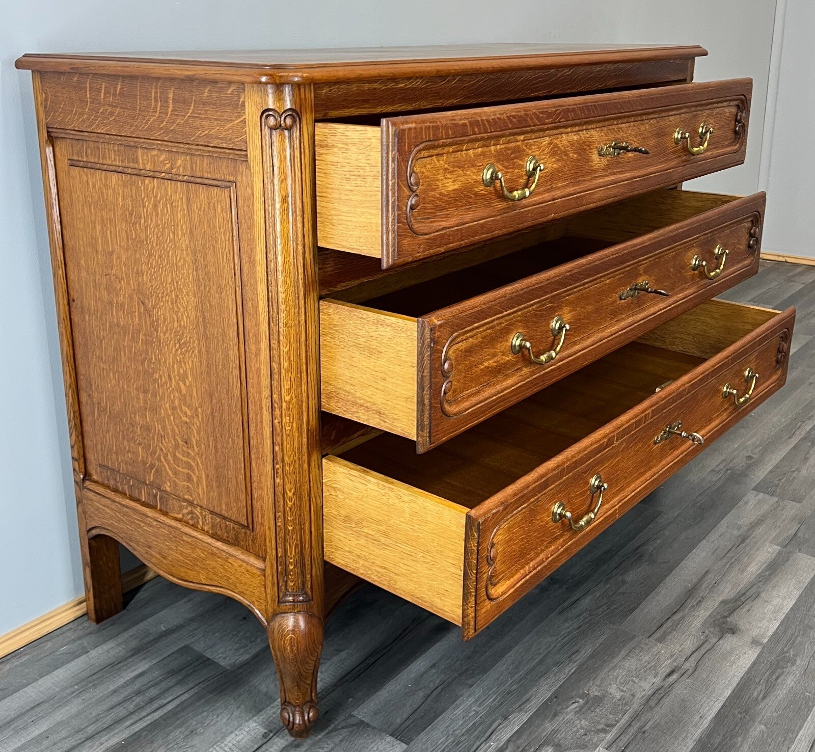 Chest of Drawers Vintage French Louis XVI Style Oak 3 Drawers Cabinet LOT 377010