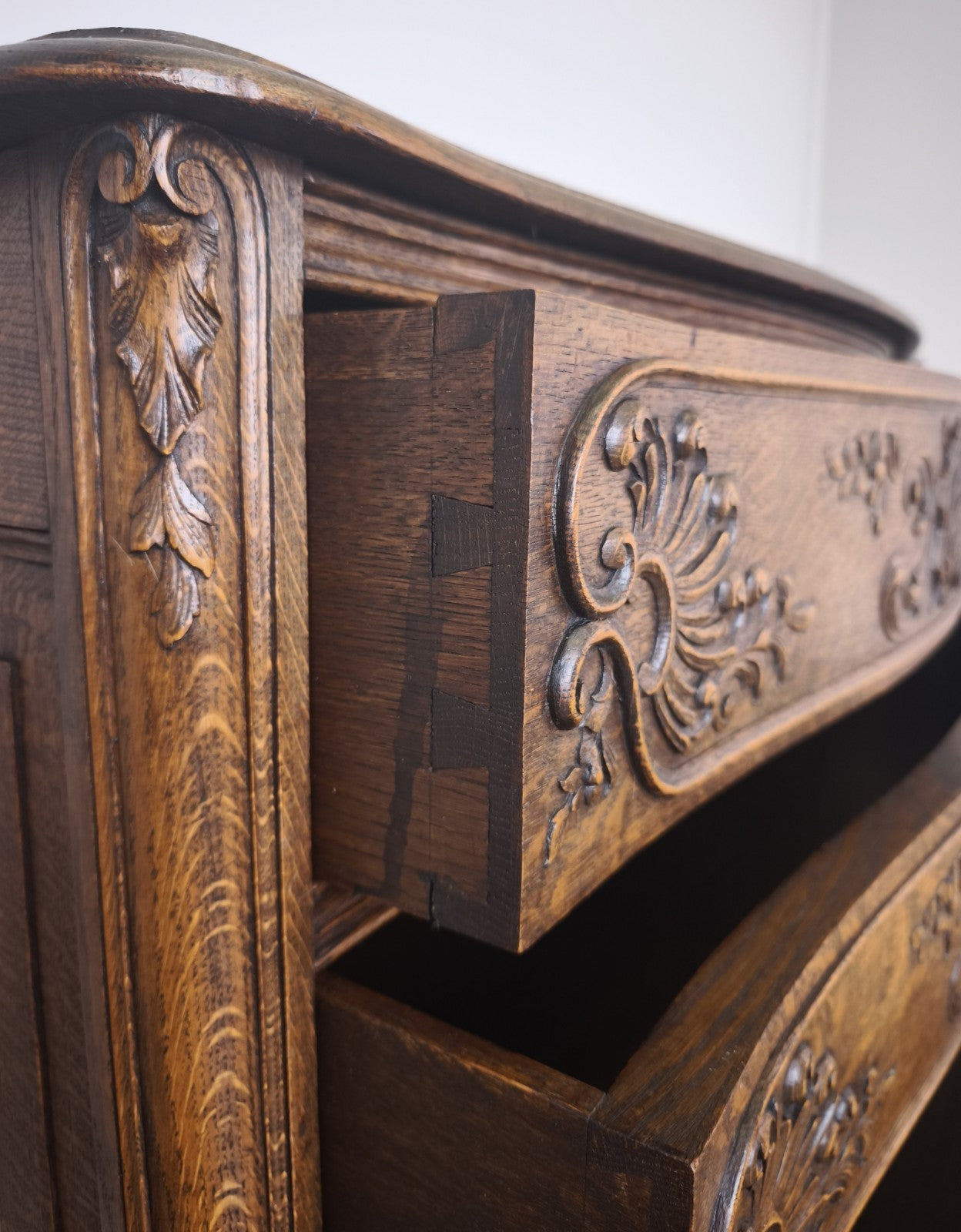 Chest of Drawers Vintage French Louis XVI Oak Carved 3 Drawer Cabinet LOT 601012