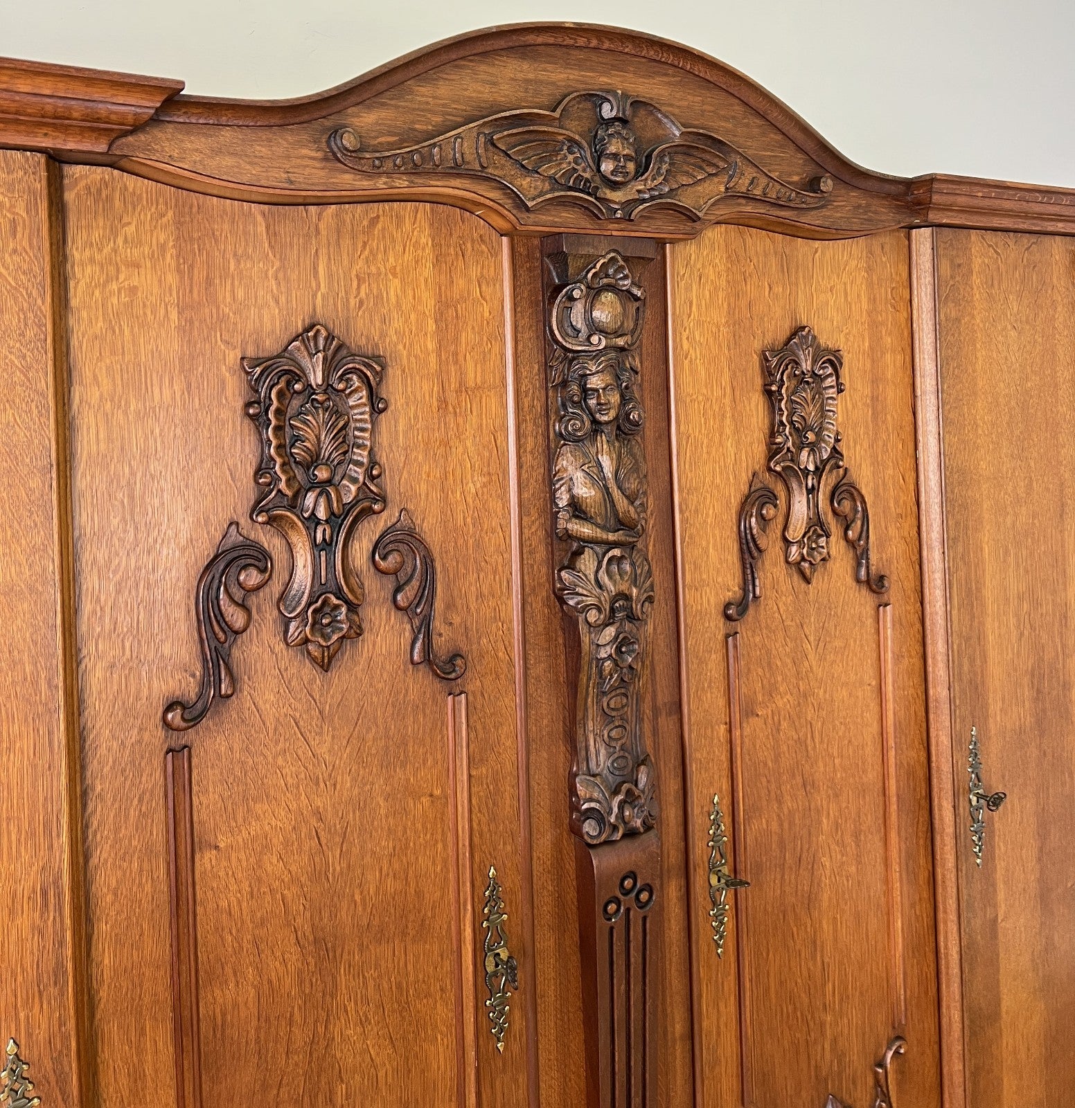 Wardrobe Vintage French Style Four Door Carved Armoire Cabinet LOT 61474