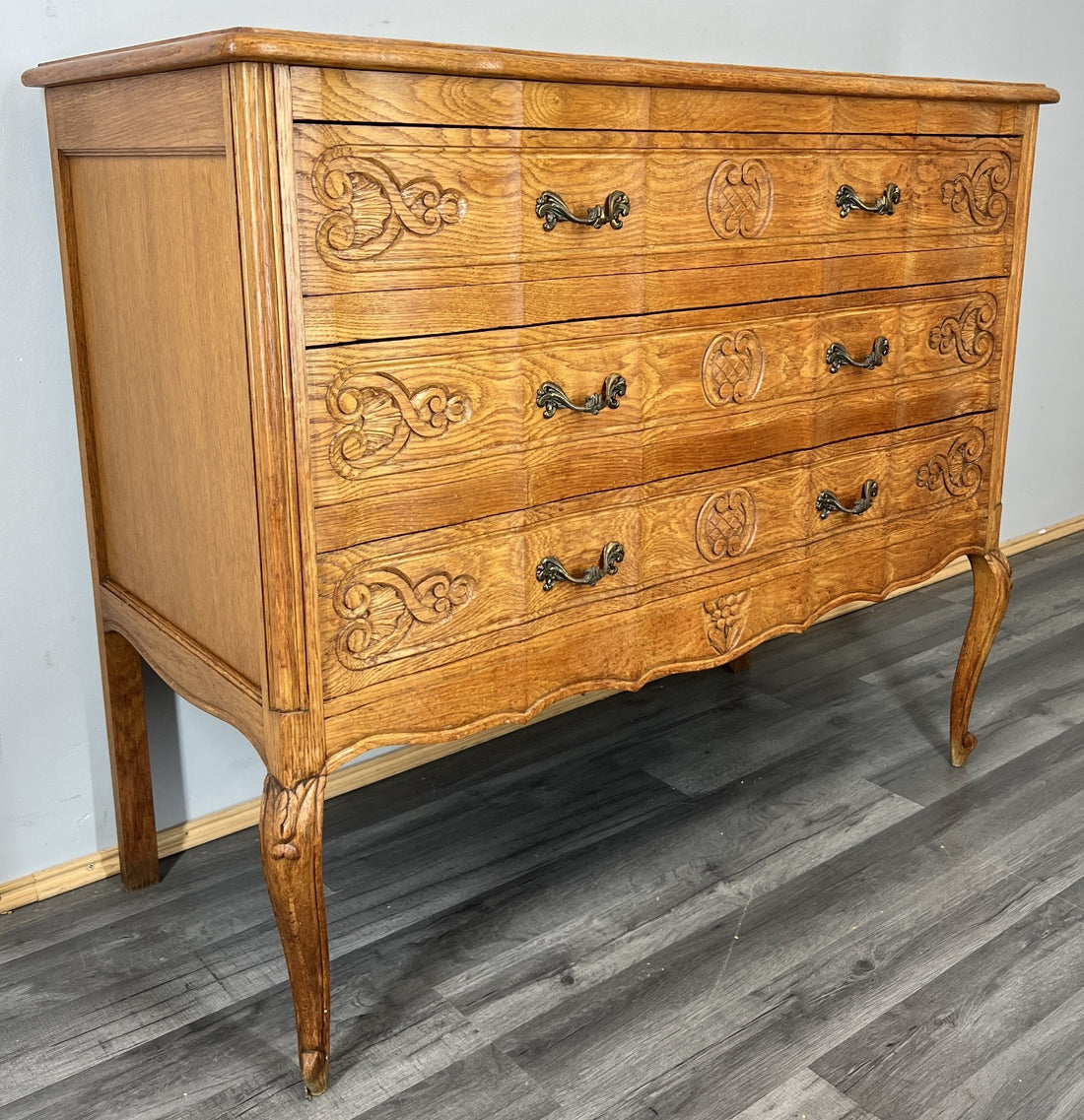 Chest of Drawers Vintage French Oak Louis XVI Style Carved Cabinet LOT 44530