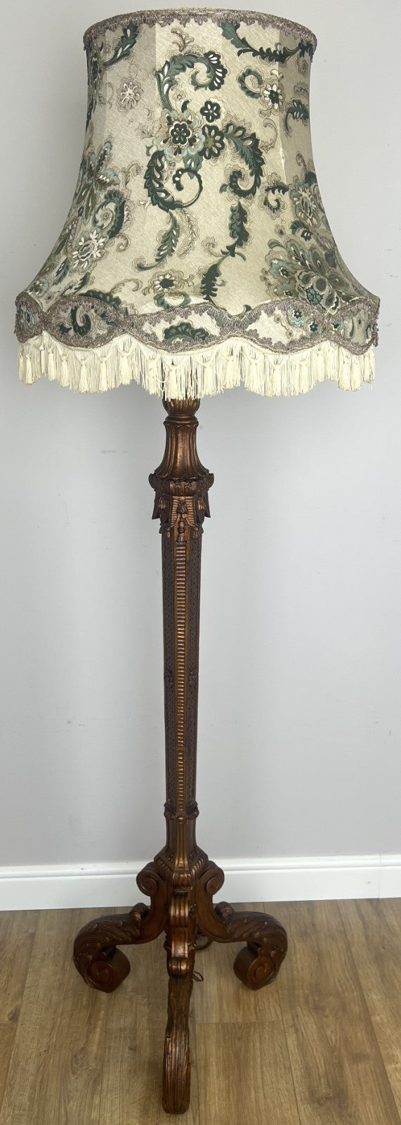 Floor Lamp Vintage French Style Ornate Standing Lamp with Fringe Shade LOT 60732