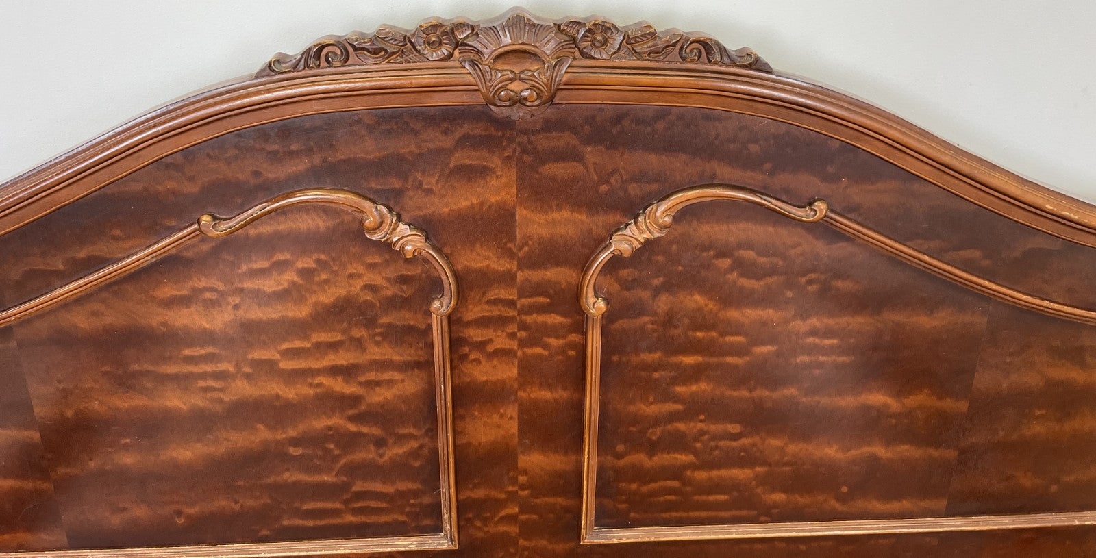 Bed Vintage French Louis XVI King Size Bed Frame Carved Headboard LOT 640310