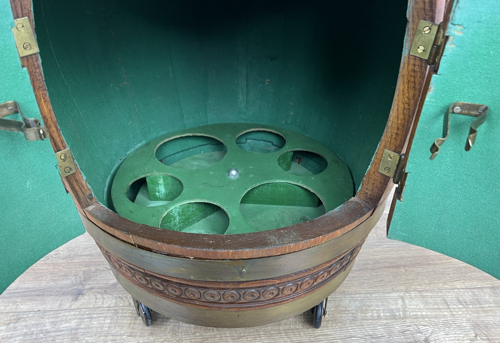 Cabinet Vintage French Style Barrel Drink Cabinet Oak Carved Storage LOT 49628