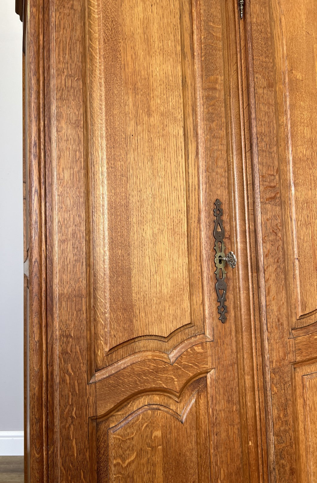 Wardrobe Vintage French Louis XVI Style Four Door Oak Carved Armoire LOT 64126