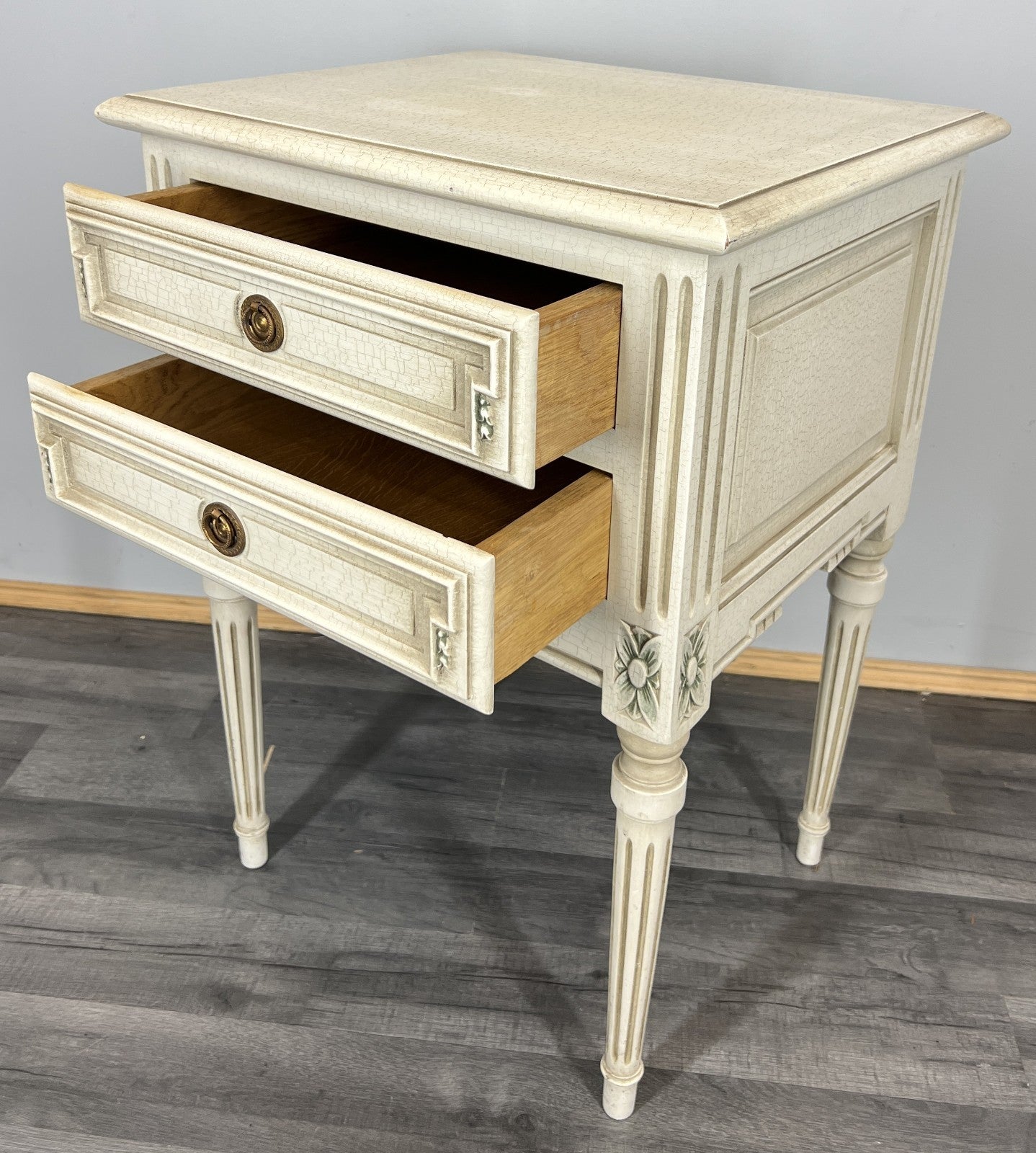 Pair of Bedside Tables Vintage Shabby Chic Louis Nightstands Cabinets LOT 43408
