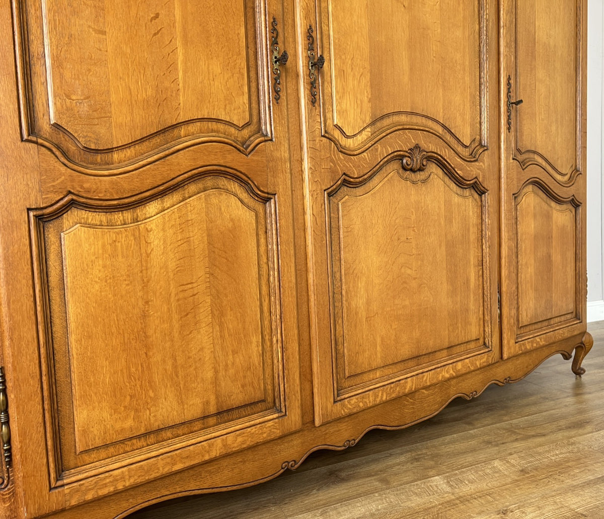 Wardrobe Vintage French Louis XVI Style Oak Three Door Carved Armoire LOT 6492