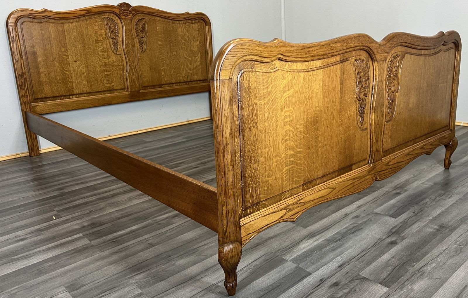 Bed Vintage French Louis XVI Double Bed Frame Oak Carved Headboard LOT 46199