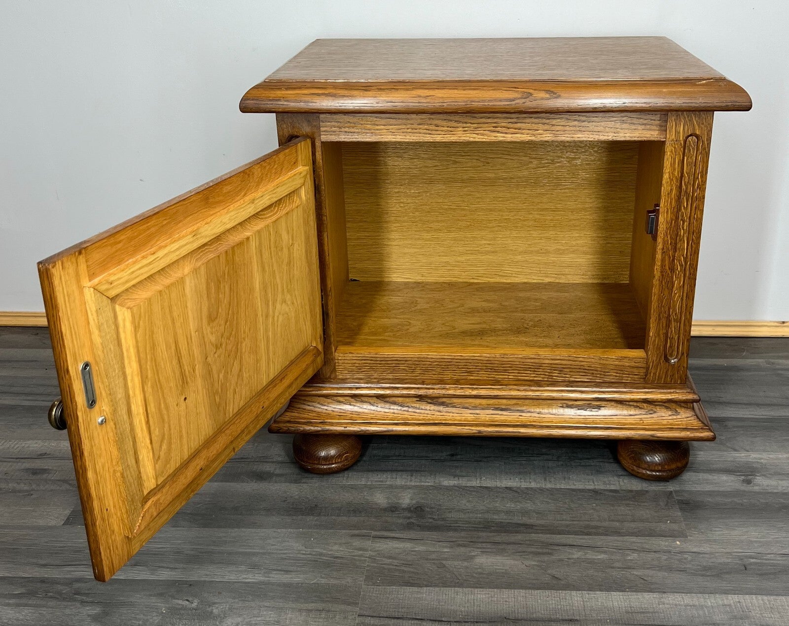 Pair of Bedside Tables Vintage French Style Cupboards Carved Cabinets LOT 28972