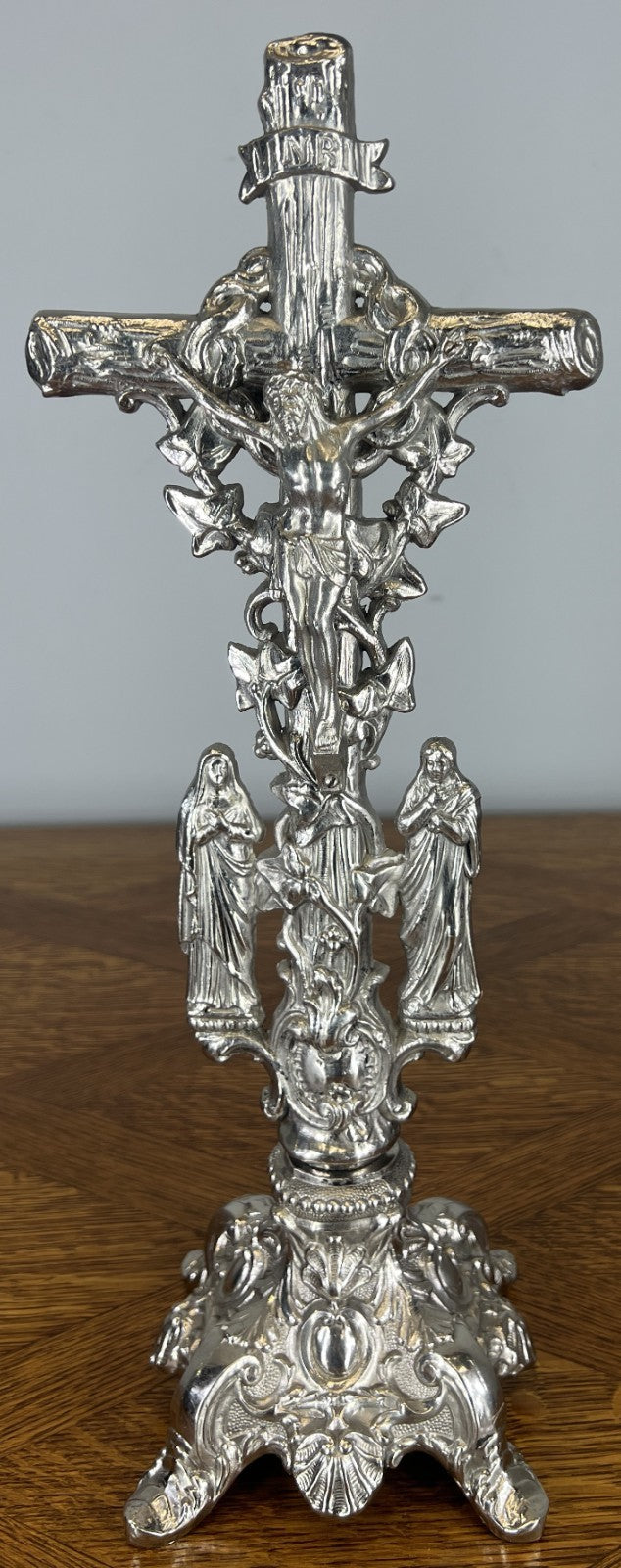 Crucifix Vintage French Style Religious Cross Ornate Base LOT 46510