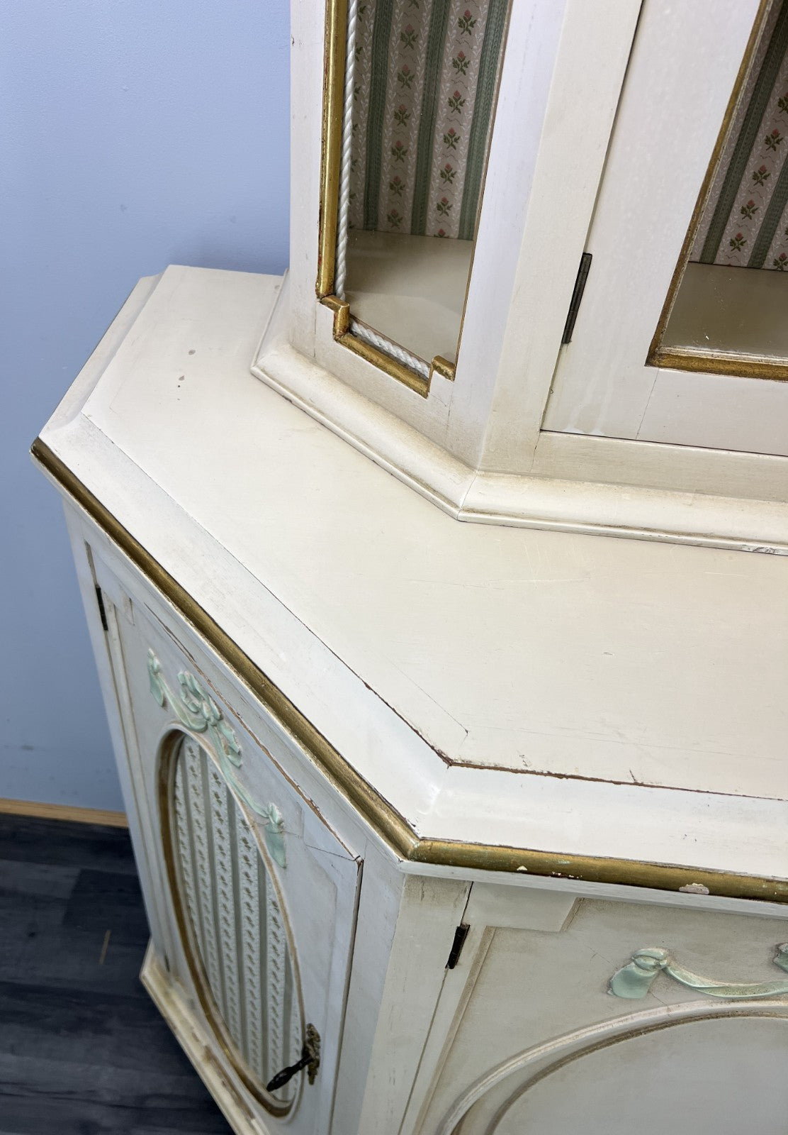 Display Cabinet Vintage French Style Shabby Chic Glazed Sideboard LOT 479210