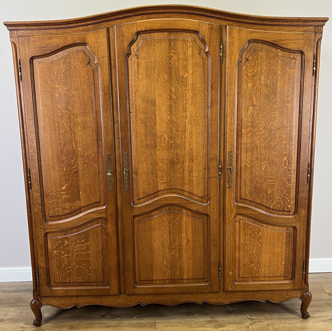Wardrobe Vintage French Louis XVI Style Oak Four Door Armoire LOT 48260