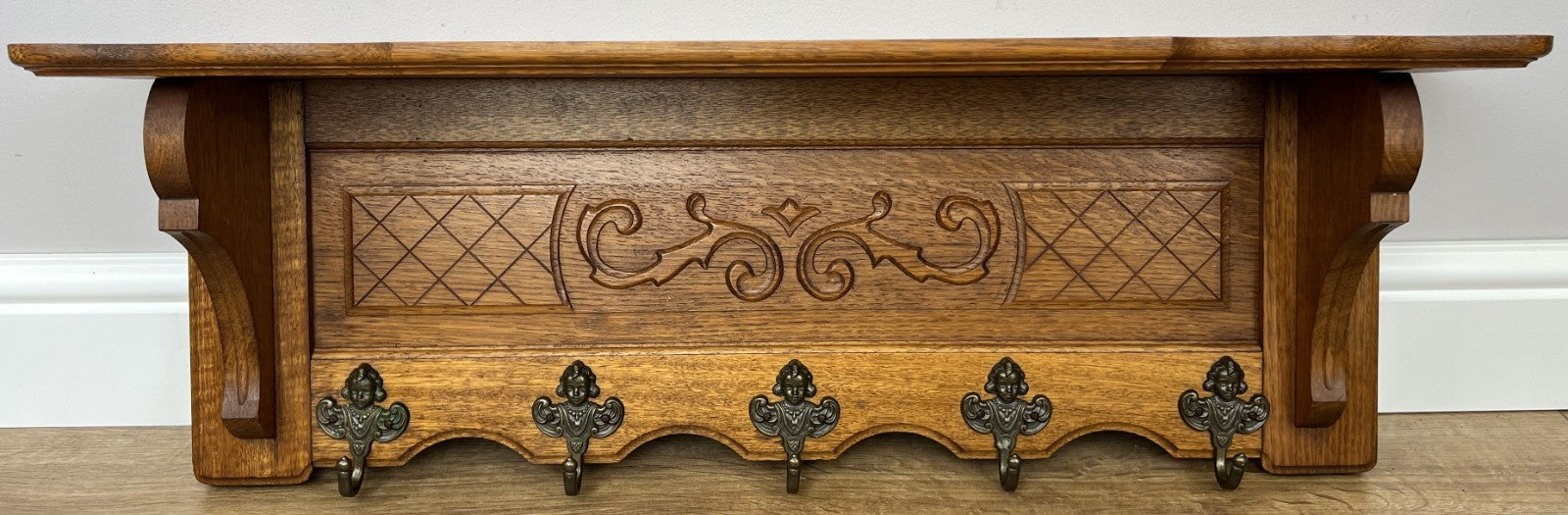 Coat Rack Vintage French Carved Oak Wall Mounted 5 Hooks Rack Hanger LOT 62102