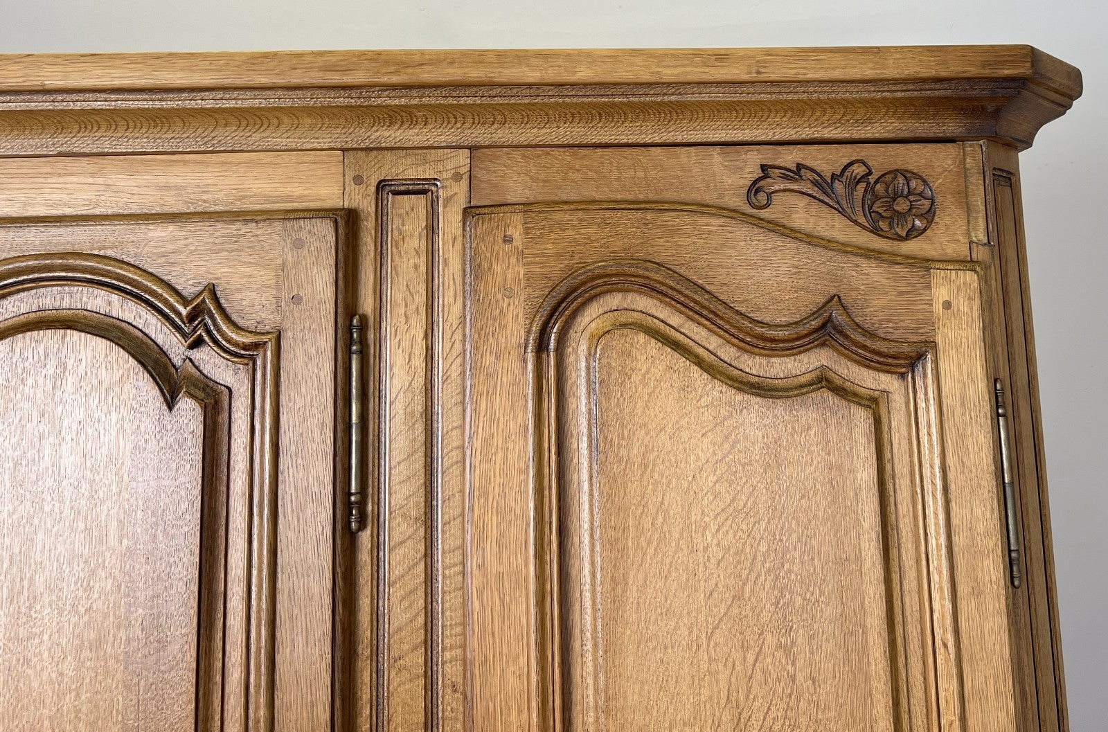 Wardrobe Vintage French Style Oak Four Door Carved Armoire Cabinet LOT 61169