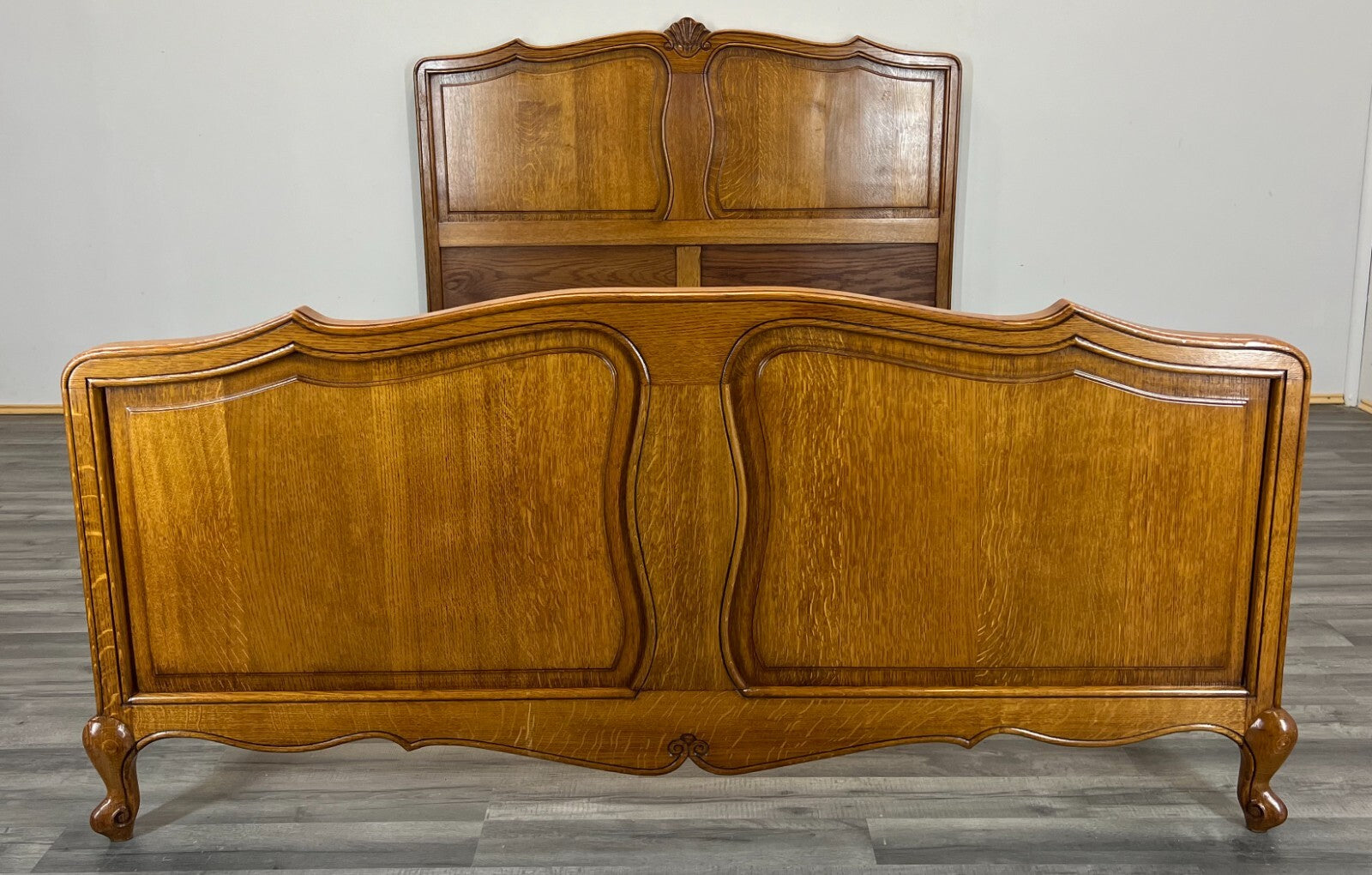 Bed Vintage French Louis XVI Oak Double Bed Frame Carved Headboard LOT 29671
