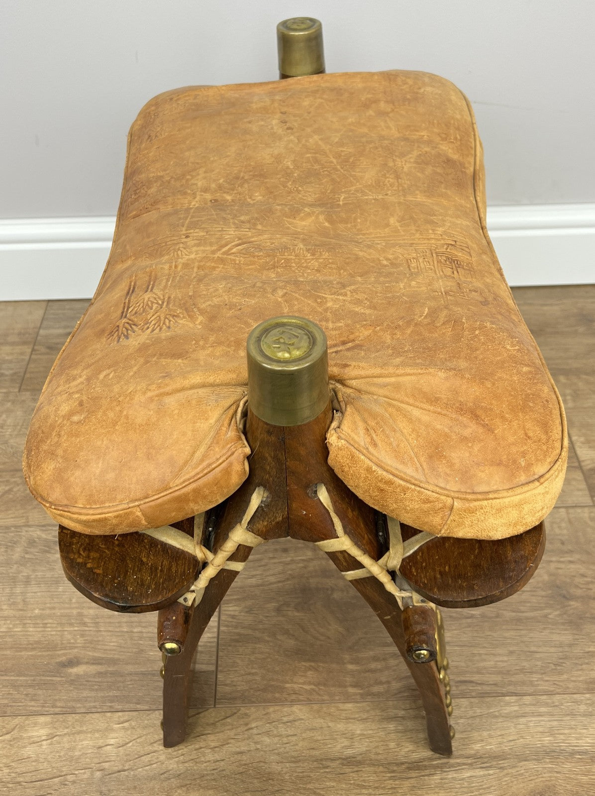 Footstool Vintage Style Oak Stool Brass Upholstered Leather Seat LOT 49578