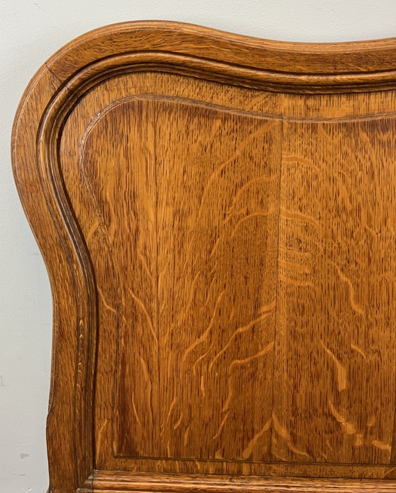 Footboard Vintage French Style Oak Double Bed Carved Footboard LOT 47323