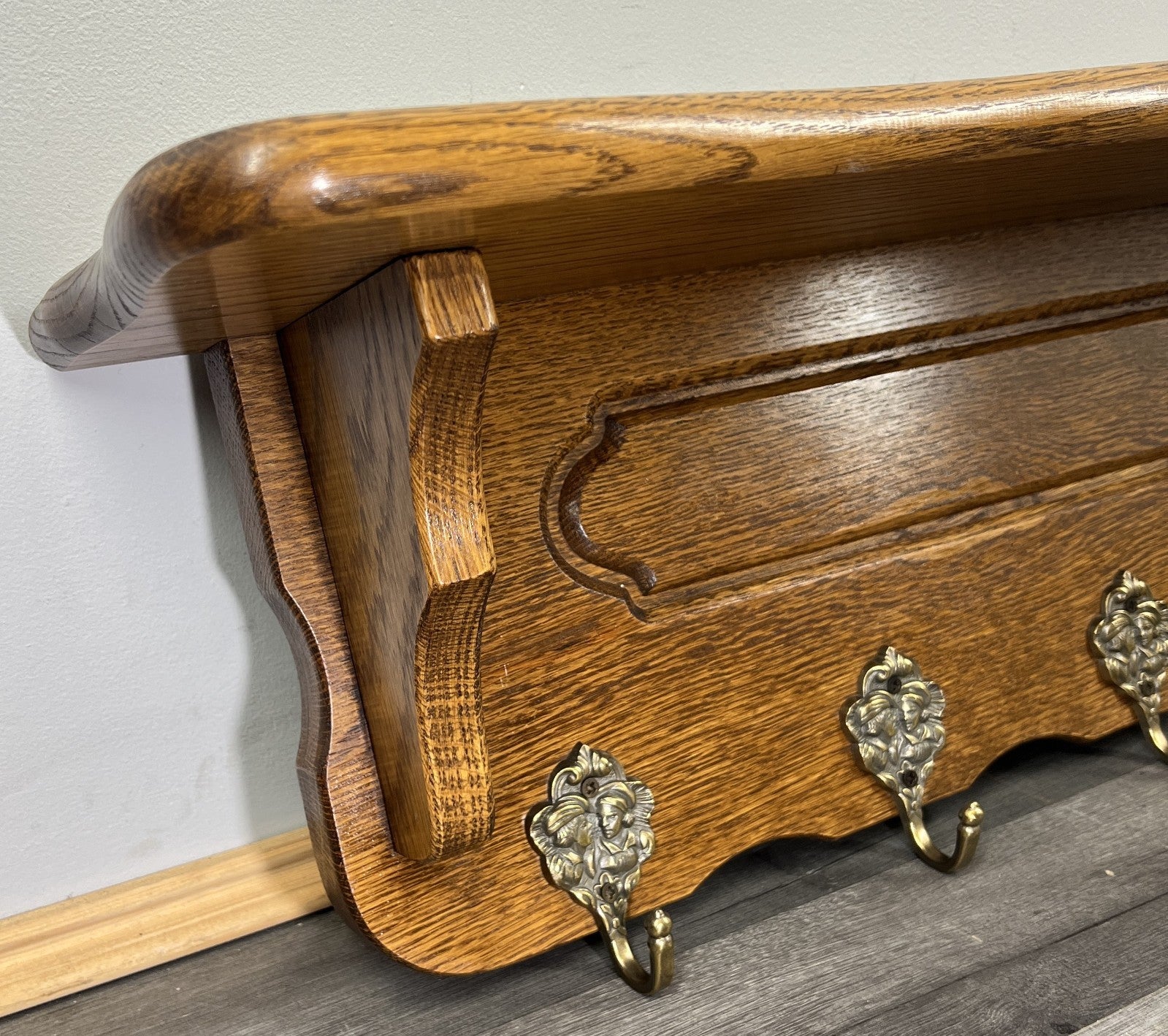 French Vintage Style Coat Rack Oak 5 Hooks Ornate Wall Shelf Coat LOT 47246